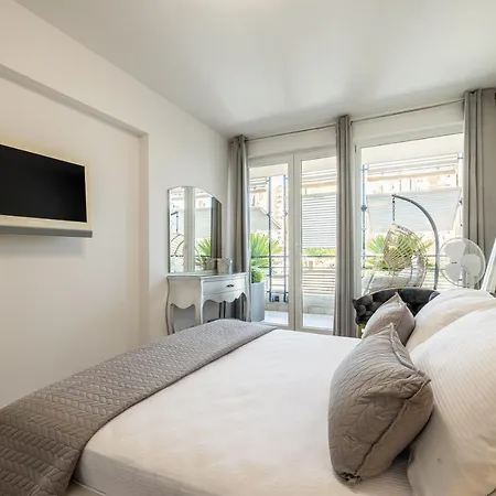 Luxury B&r *** Apartment *